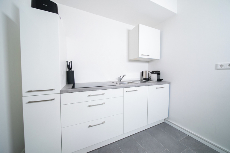 Private kitchen 2, Favorite Stays - Düsseldorf, Düsseldorf