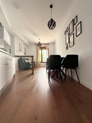 Others 5, Apartamentos Molinos, Sevilla