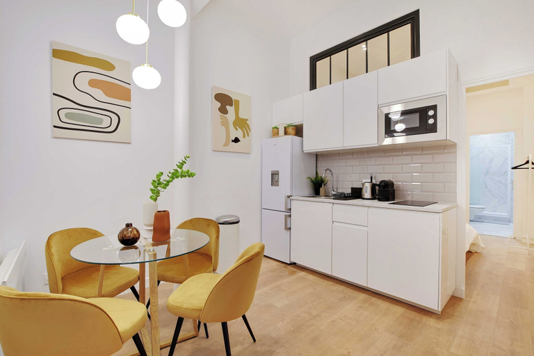 Private kitchen 3, Nice Flat With AC - 1bdr/4p - Parc des Expositions, Paris