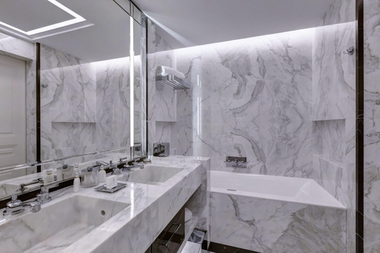 Bathroom 5, Hotel de Paris Monte-Carlo, Monaco