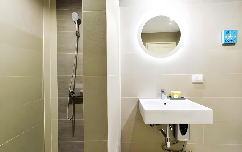 Bathroom 4, Jomtien Beach Sleep Inn, Pattaya