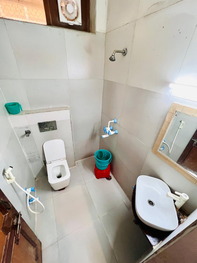 Bathroom 4, Satyam Dham, Mathura