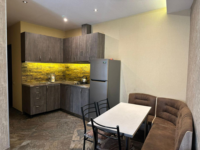 Others 4, hotel Labyrinth, Mtskheta
