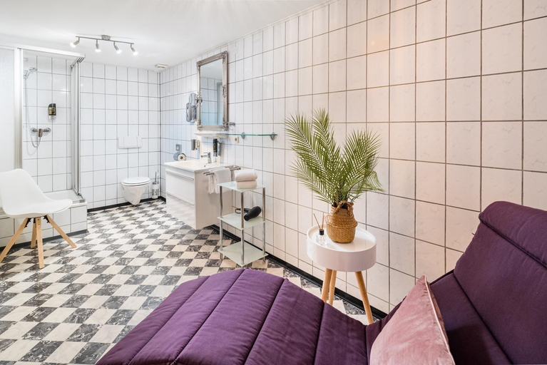 Bathroom 4, Hotel Nurnberger Hof in Altdorf, Nürnberger Land