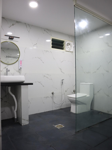 Bathroom, No 7 Grandeur , Bangalore