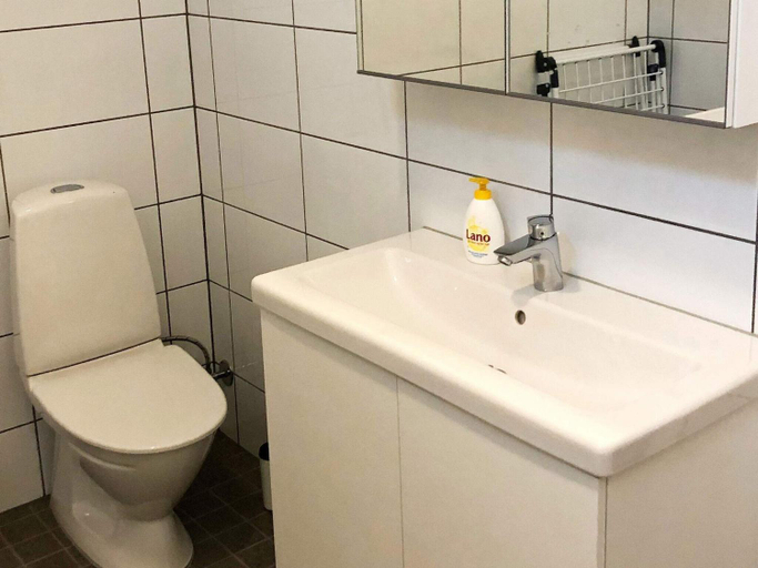 Bathroom 4, person holiday home in Kverva, Frøya