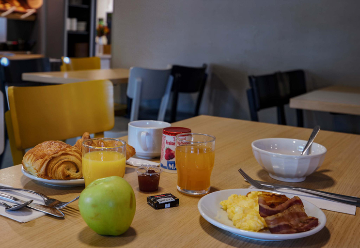 Food & Drinks 4, B&B HOTEL AVRANCHES Baie du Mont St-Michel, Manche