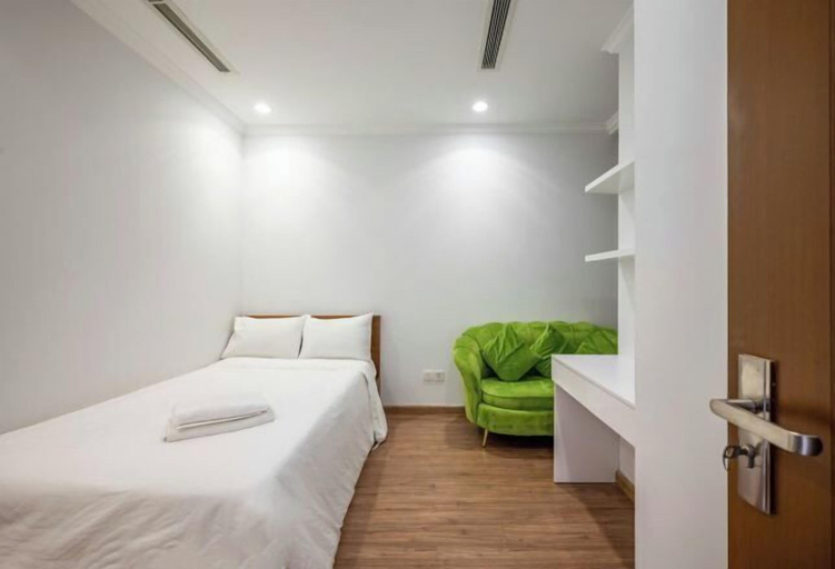 Room 4, SOHO Tower Apartment Hotel, District 1