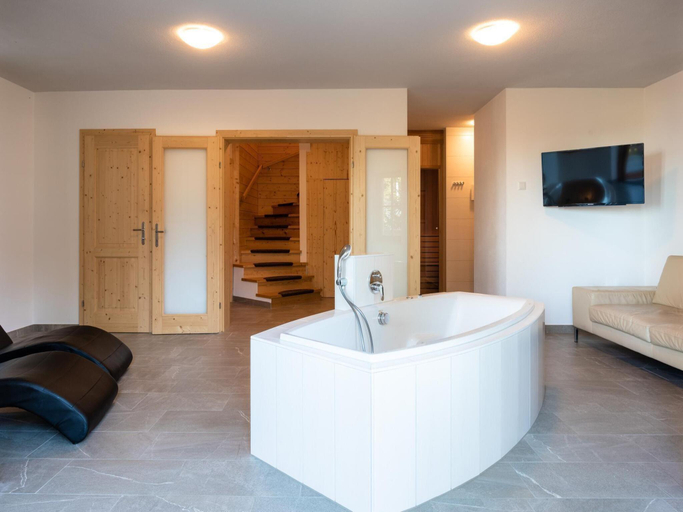 4, Chalet in Koralpe with Panoramic Views, Wolfsberg