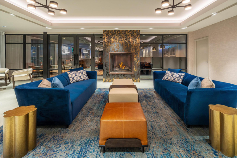 Public Area 5, DoubleTree by Hilton Sioux City, Woodbury