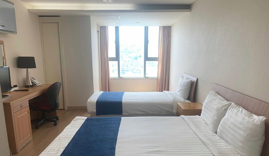 Bedroom 2, Hyundai Residence Dongdaemun Seoul, Jung