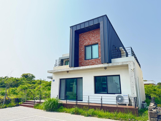 Others 4, Jaeju Harang Pension, Seogwipo