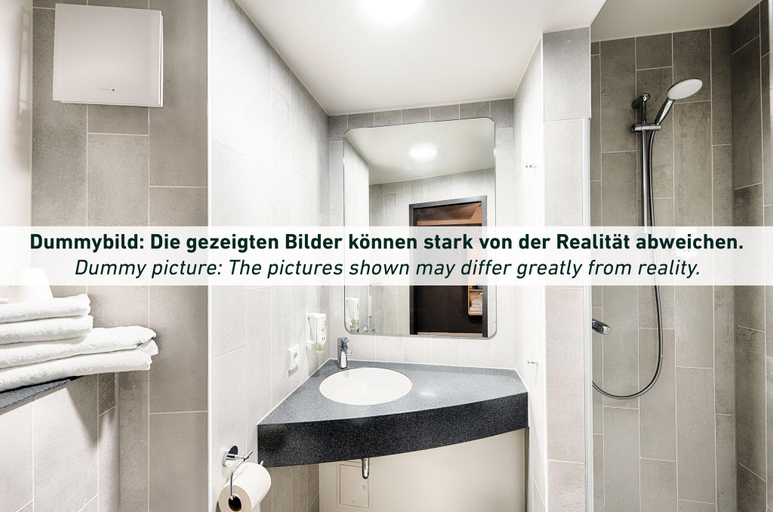 Bathroom 2, B&B HOTEL Dresden City-Sud, Dresden