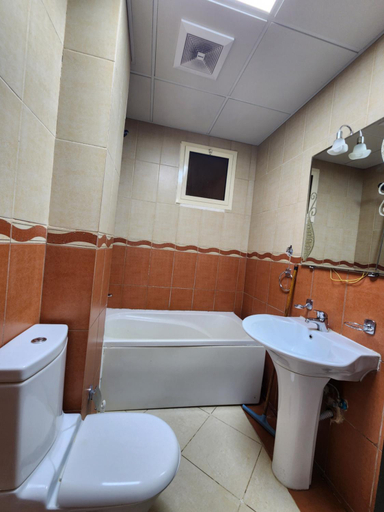 Bathroom 3, Al Asr almasi Suite Apartments, Al Madinah Al Munawwarah