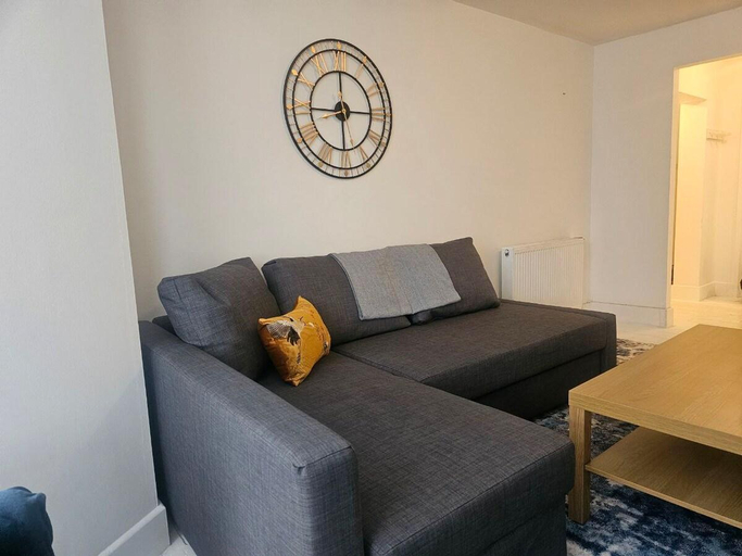 3, Seaside Haven: Coastal Comfort 200m from the Beach, Kent