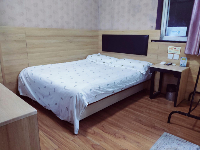 Bedroom 5, Jiaxiang Hostel, Shanghai