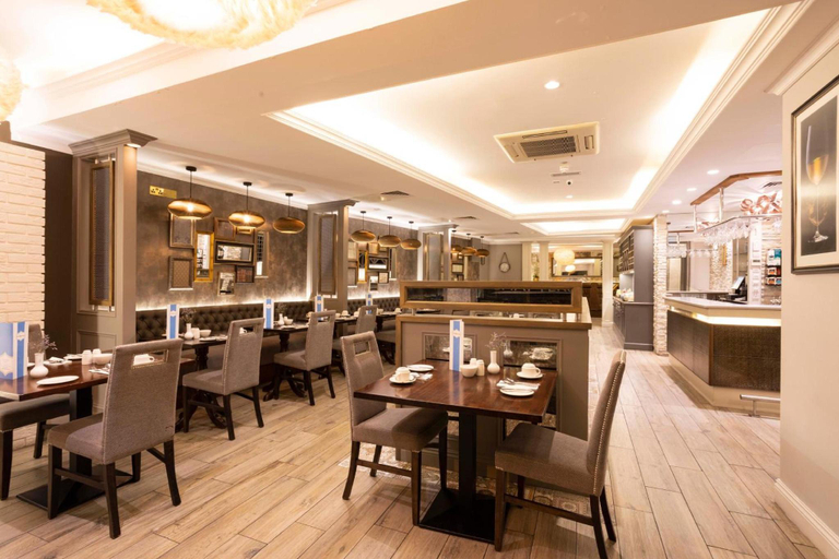 Food & Drinks 5, Schull Harbour Hotel