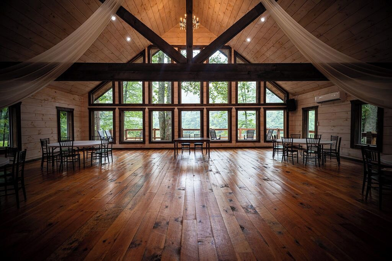 Indoor wedding, Willow Falls, Fannin