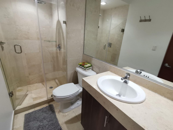 Bathroom 4, Condo Premium en Plaza Antara Polanco-Carso Y Embajada EEUU, Mexico City