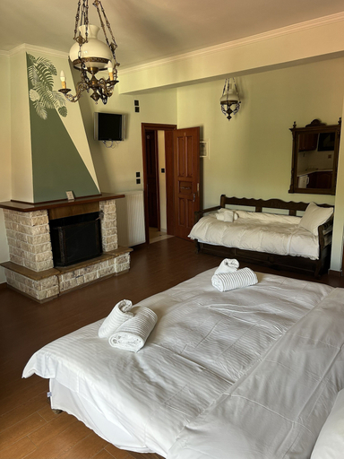 Bedroom 2, Aristarchos Lodge, West Greece