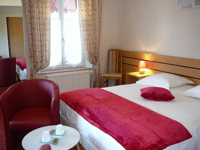 Bedroom 2, HOTEL LA RENAISSANCE, Sarthe
