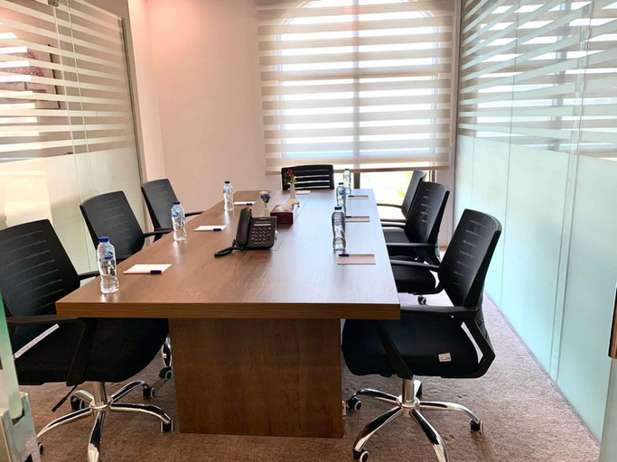 Meeting facility 5, Dancenter Emerald Near Jeddah Corniche, Jeddah