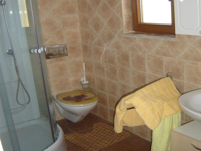 Bathroom, Holiday Home Sisan near Beach Pool, Ližnjan