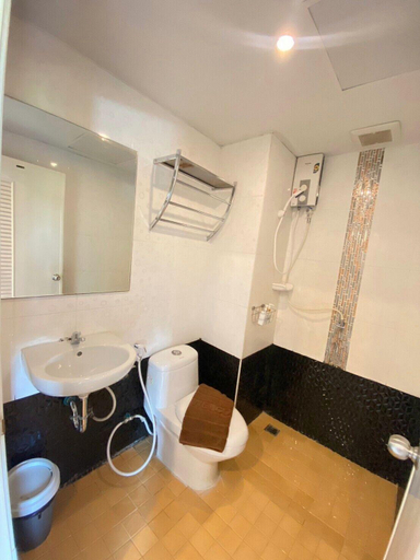 Bathroom 4, The Avail, Phra Nakhon Si Ayutthaya