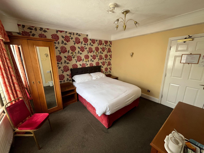 Bedroom 2, Castle Hotel, Staffordshire
