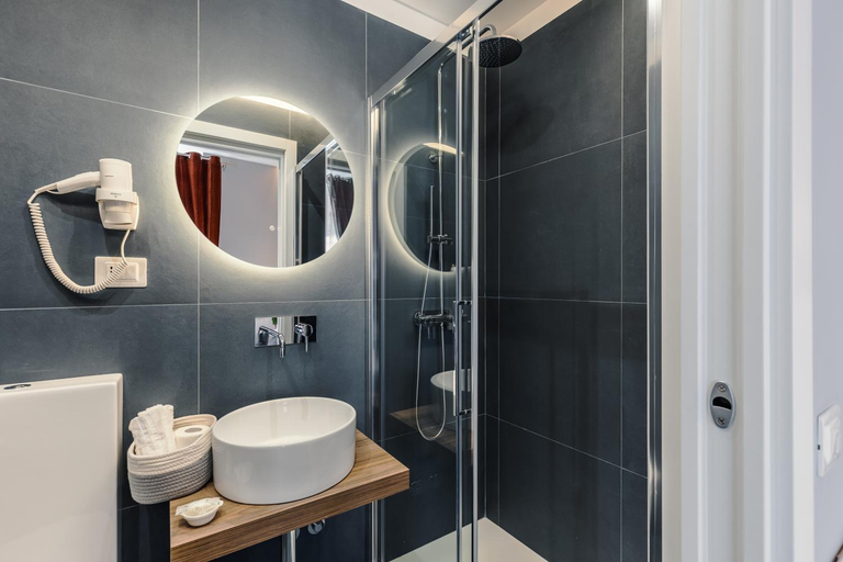 Bathroom 3, Bed And Best, Rome