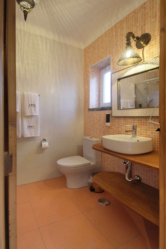 Bathroom 5, Quinta do Canal, Odemira