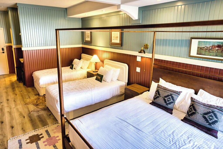 Room 5, Hideaway Inn Mt.Sunapee, Merrimack