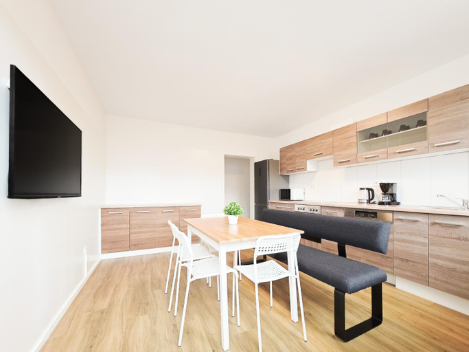 Others 3, Tolstov Apartments - 2 Room Apartment - 25 Min to Messe DUS, Krefeld