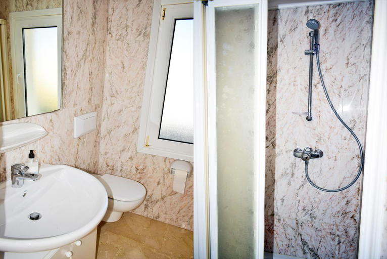 Others 5, Ch1015 in Oliva With 5 Bedrooms and 5 Bathrooms, Valencia