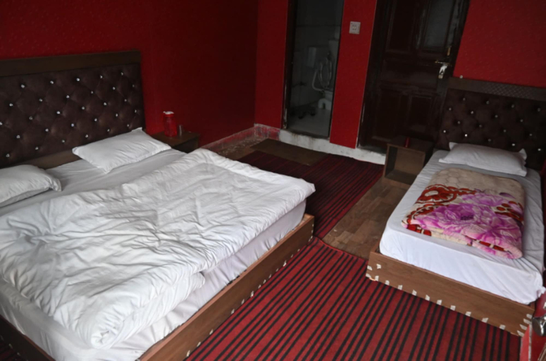 Room 3, New Siddharth Hotel Joshimath, Chamoli