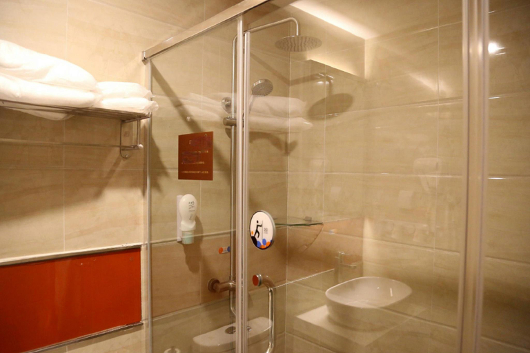 Bathroom 3, 7 Days Premium Jinan Gaoxin Qu Wanda Plaza, Jinan
