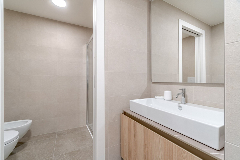 Bathroom 4, Waterfront Loft by Wonderful Italy, Genova