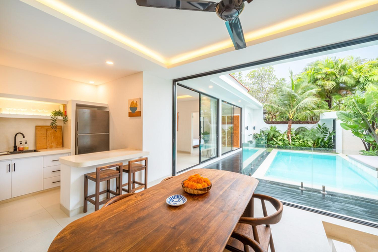 Others 5, Villa Dara Pererenan, Badung