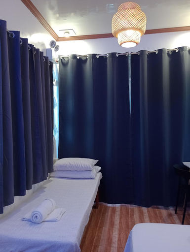 Others 4, Zia Homestay, Burgos