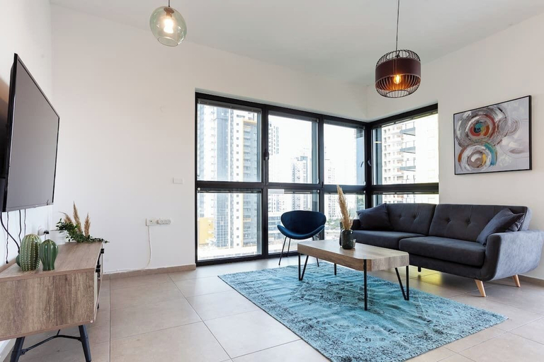 Living area 3, Luxury APT Tower Spectacular Sea View
