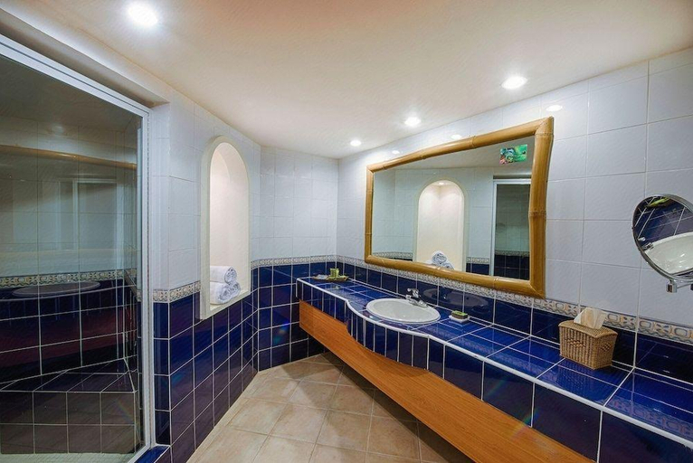 Bathroom 4, Gamboa Rainforest Reserve, Colón