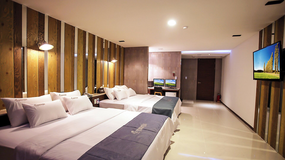 Room 5, YEONGJU SPA TOURIST HOTEL, Yeongju