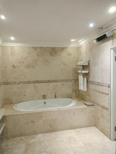 Bathroom 5, 131 on Herbert Baker Boutique Hotel, City of Tshwane