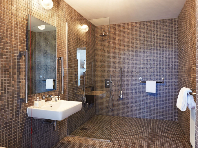 Bathroom 5, The House at Ramsgate, Kent