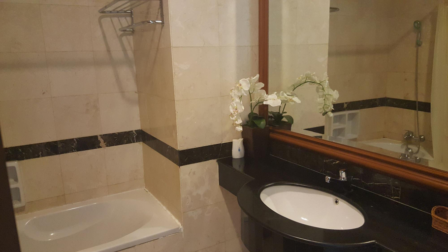 Bathroom 4, Roosseno Plaza Serviced Apartment, South Jakarta