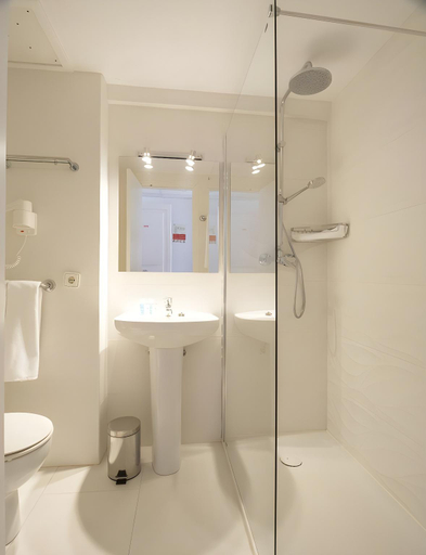 Bathroom 4, Coral Star Hotel, Baleares