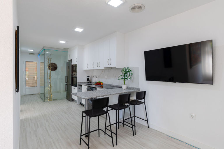 Room 5, Coral Seashell Ground Floor by Fidalsa, Alicante