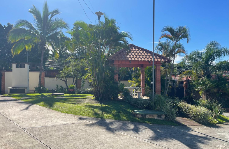 2, La Dehesa B&B San Joaquin, Flores