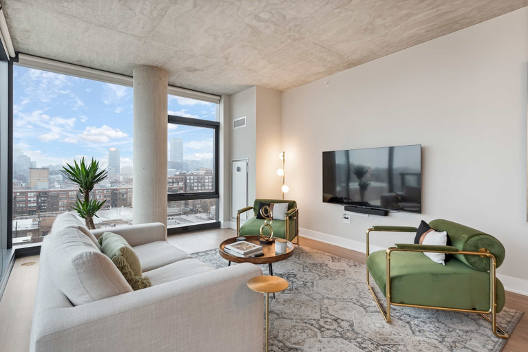 Room 4, West Loop Group Hub 3 Modern 2BR Apartments, Cook