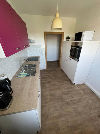 Kitchen 3, Charming 3-Room Apartment in Hoyerswerda, Lusatian Lake District, Bautzen